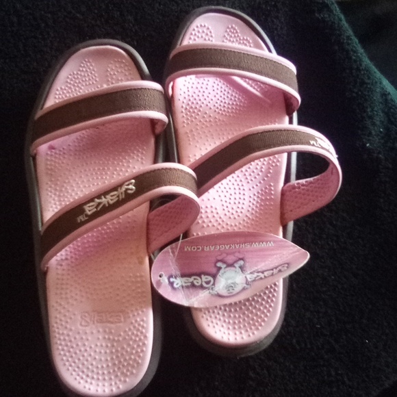 Shaka Sandals - Picture 1 of 6